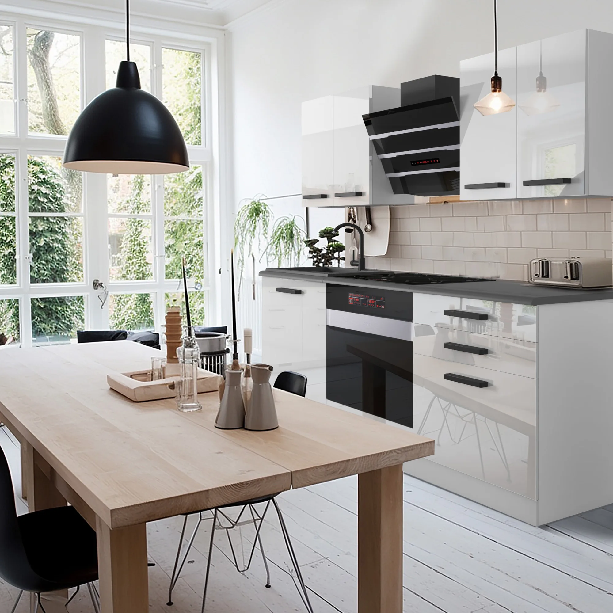 Cuisine blanche et noire avec table en chêne clair